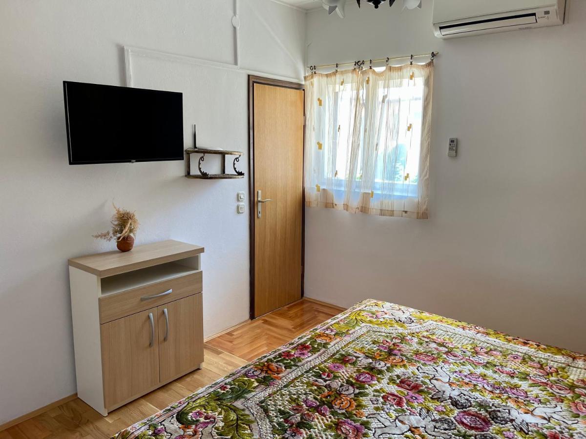 Rooms & Apartments Tepsa - Centre フヴァル エクステリア 写真