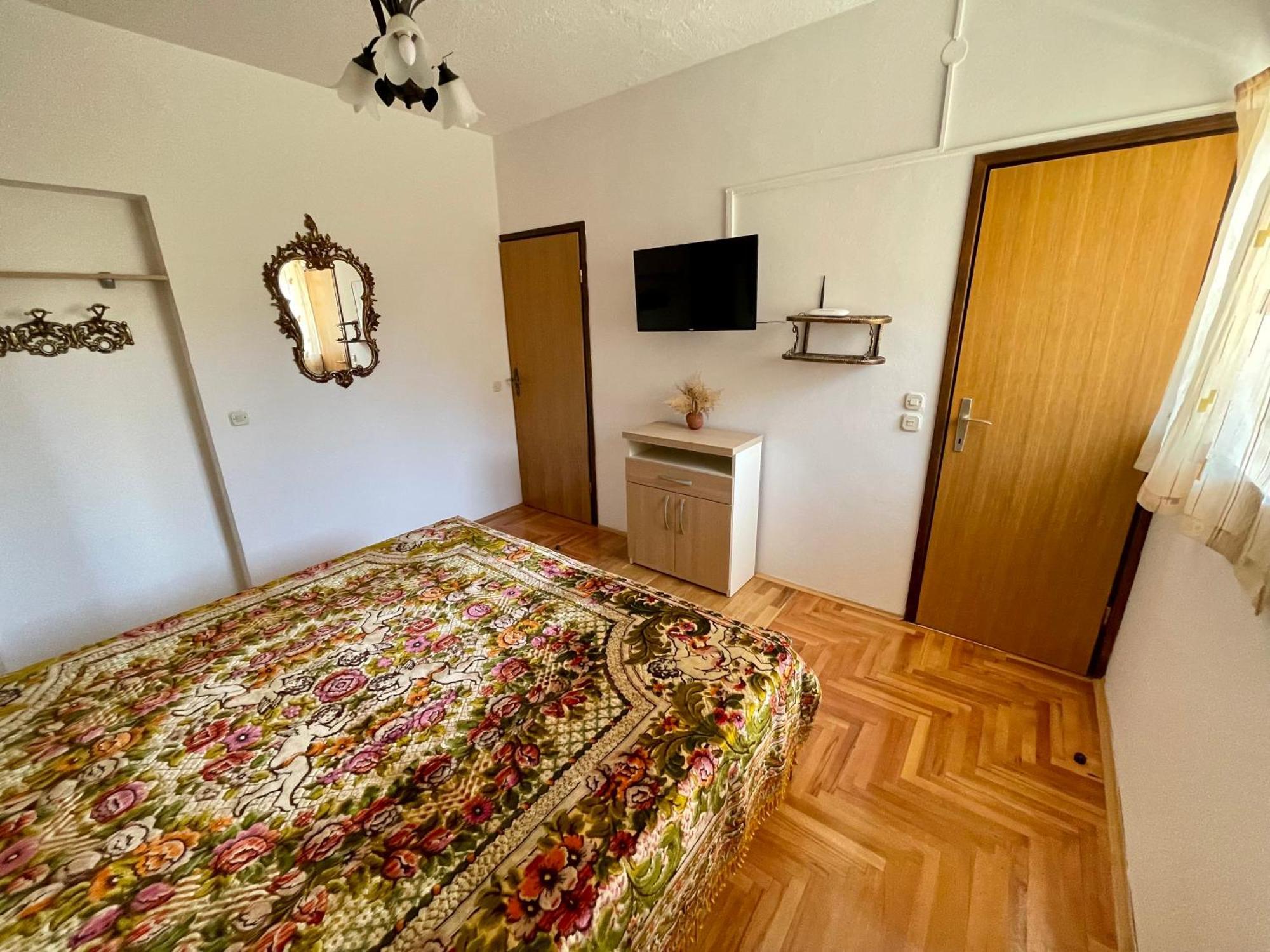 Rooms & Apartments Tepsa - Centre フヴァル 部屋 写真