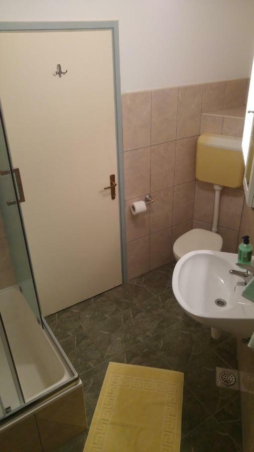 Rooms & Apartments Tepsa - Centre フヴァル エクステリア 写真